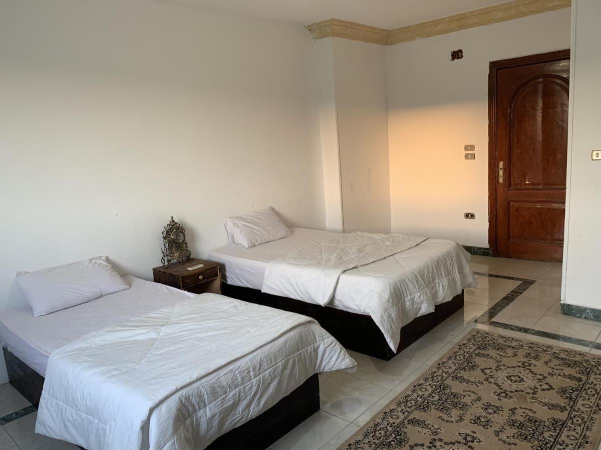 King Khufu Pyramids View Hotel Kafret el-Gabal Eksteriør bilde