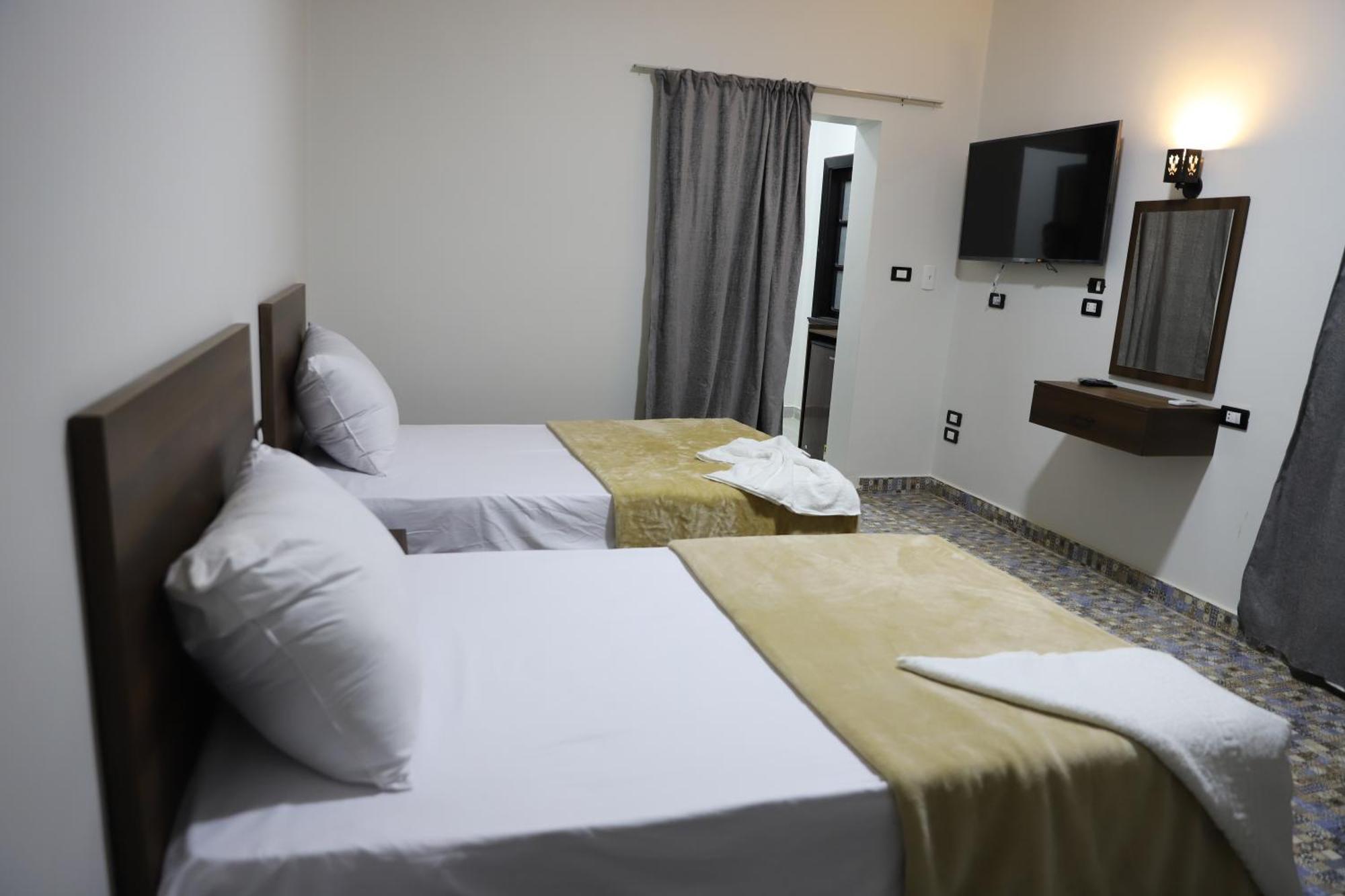 King Khufu Pyramids View Hotel Kafret el-Gabal Rom bilde